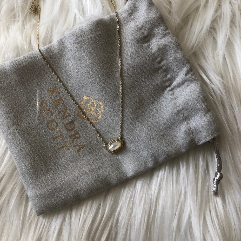 Kendra Scott Ember Gold Pendant Nacklace - used